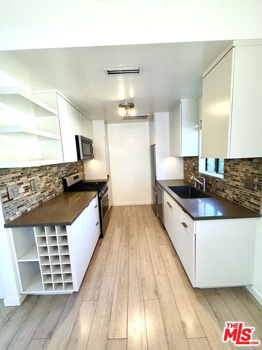1237 N Ogden Drive 3 Property Photo 5