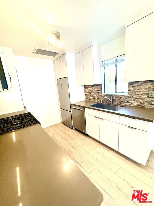 1237 N Ogden Drive 3 Property Photo 6