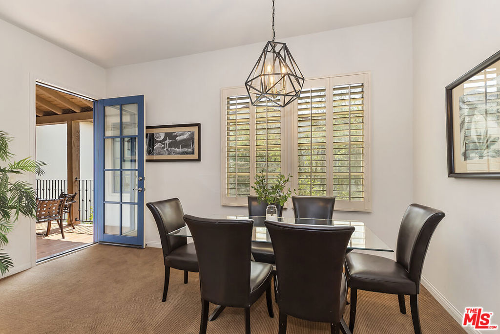 48613 Classic Drive Property Photo 6