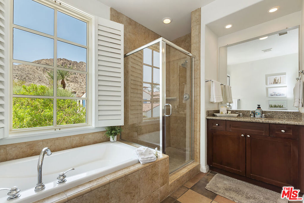 48613 Classic Drive Property Photo 14