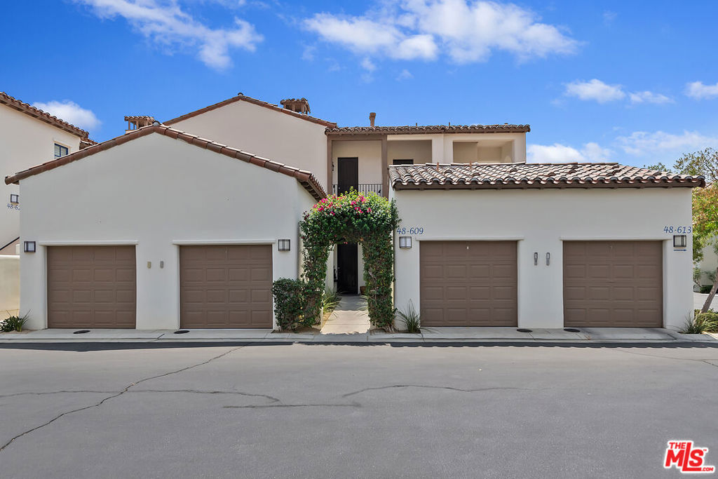 48613 Classic Drive Property Photo 23