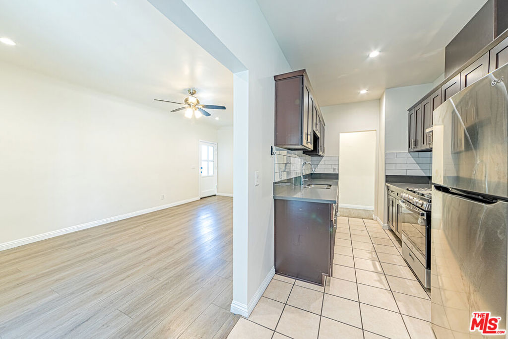 1152 S Bronson Avenue Property Photo 7