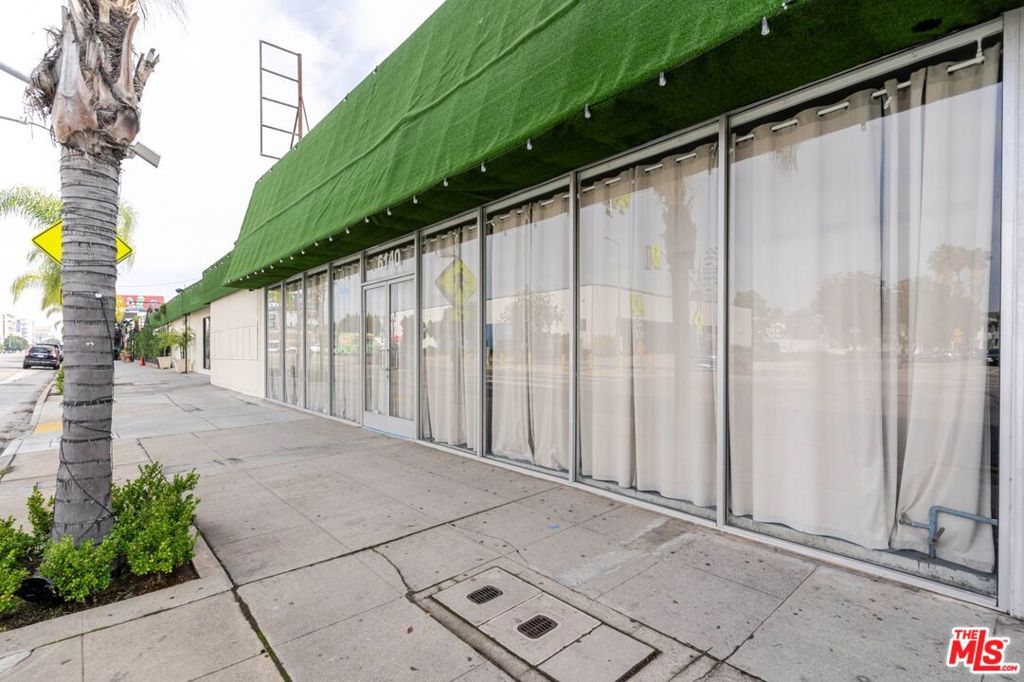 6140 W Pico Boulevard Property Photo 15