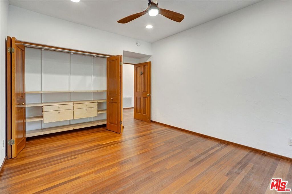 3916 Rambla Orienta Property Photo 24