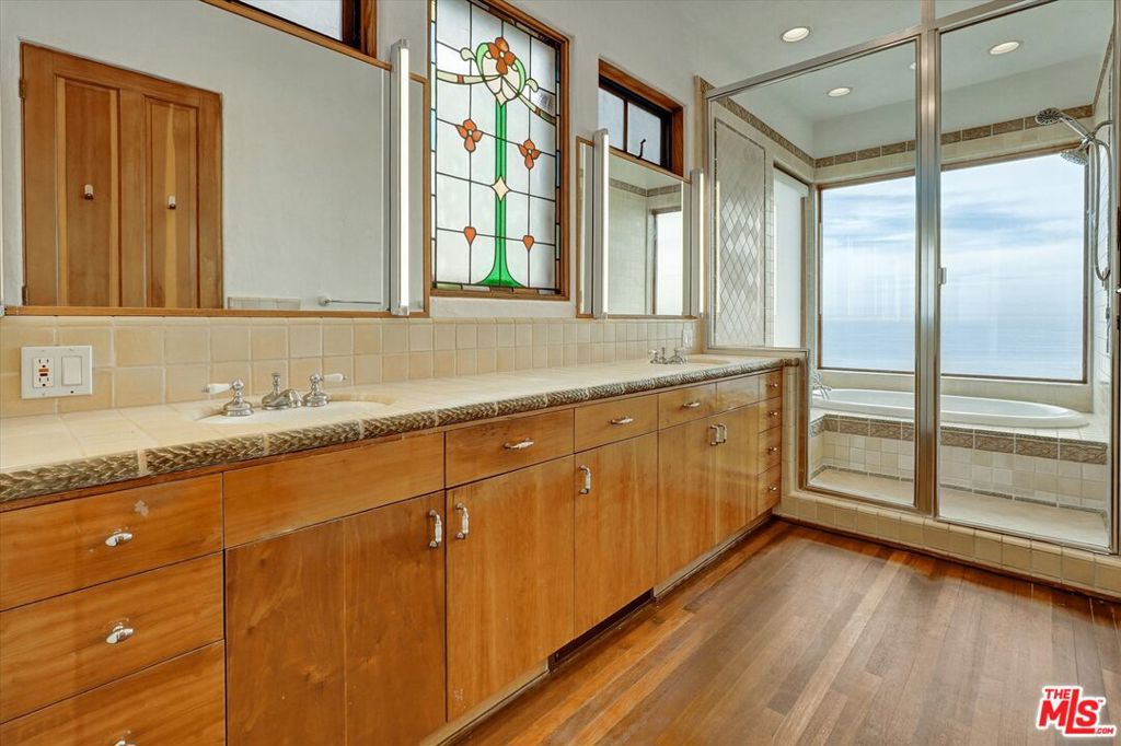3916 Rambla Orienta Property Photo 36