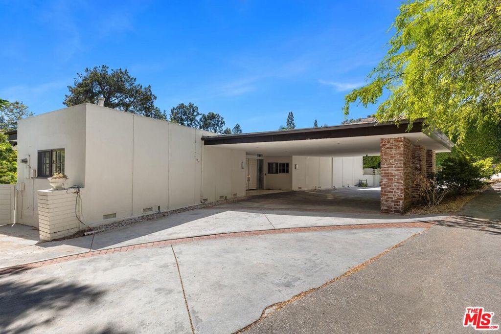 1163 Angelo Drive Property Photo 36