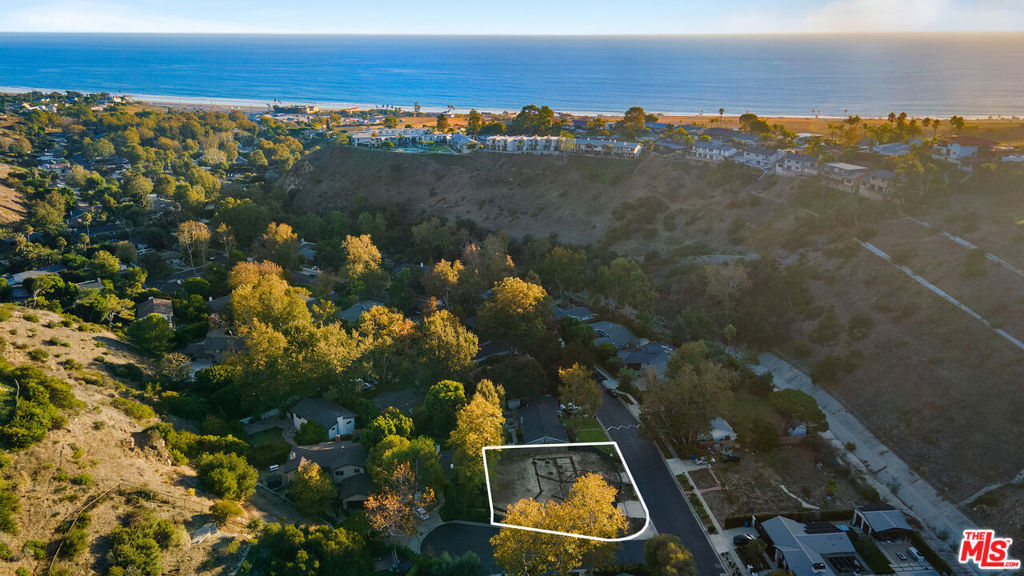 6036 Paseo Canyon Drive Property Photo 12