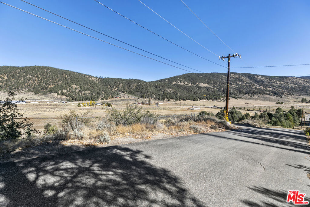 9317 Whispering Pines Road Property Photo 3