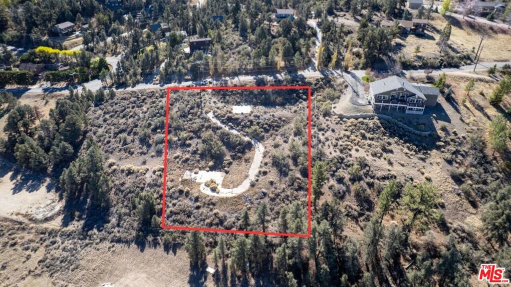 9317 Whispering Pines Road Property Photo 17