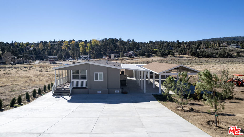1595 Tecuya Drive Property Photo