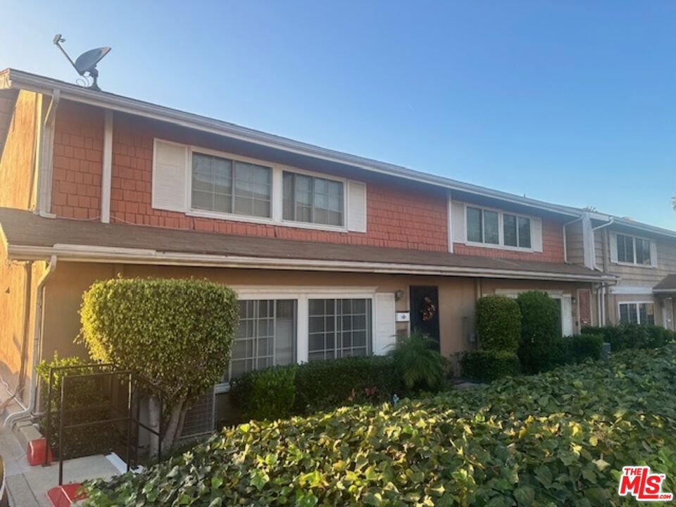 3500 W Manchester Boulevard 433 Property Photo 1