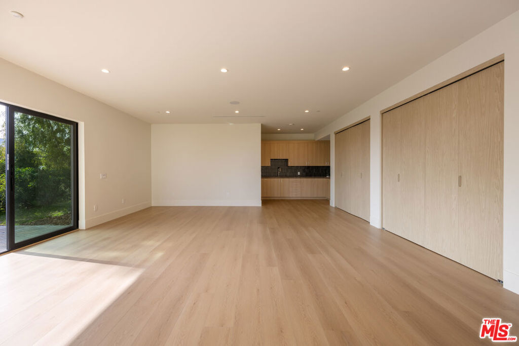 29924 Harvester Road Property Photo 28