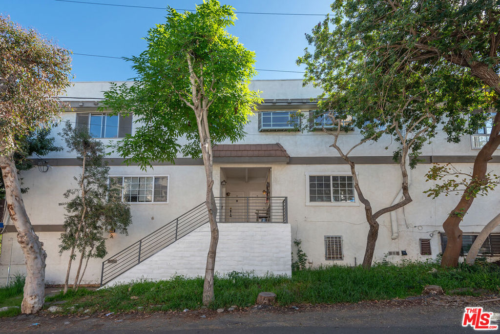 3900 Pacific Avenue Property Photo 1