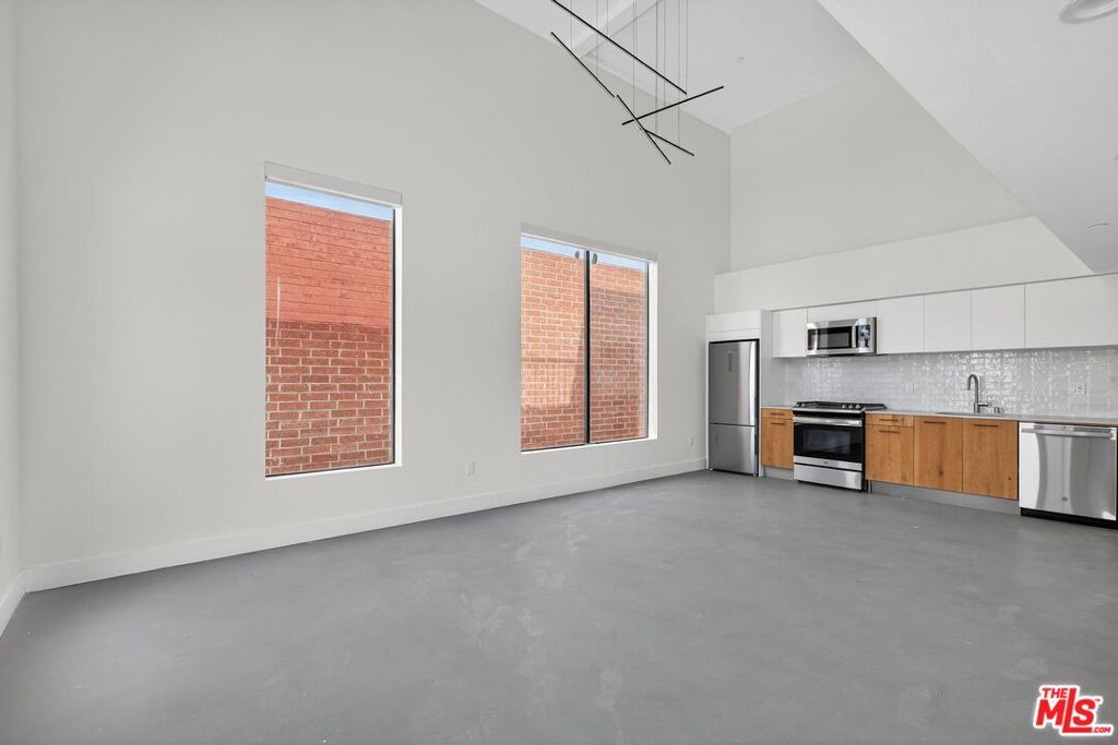 2412 Eads Street 2 Property Photo 2