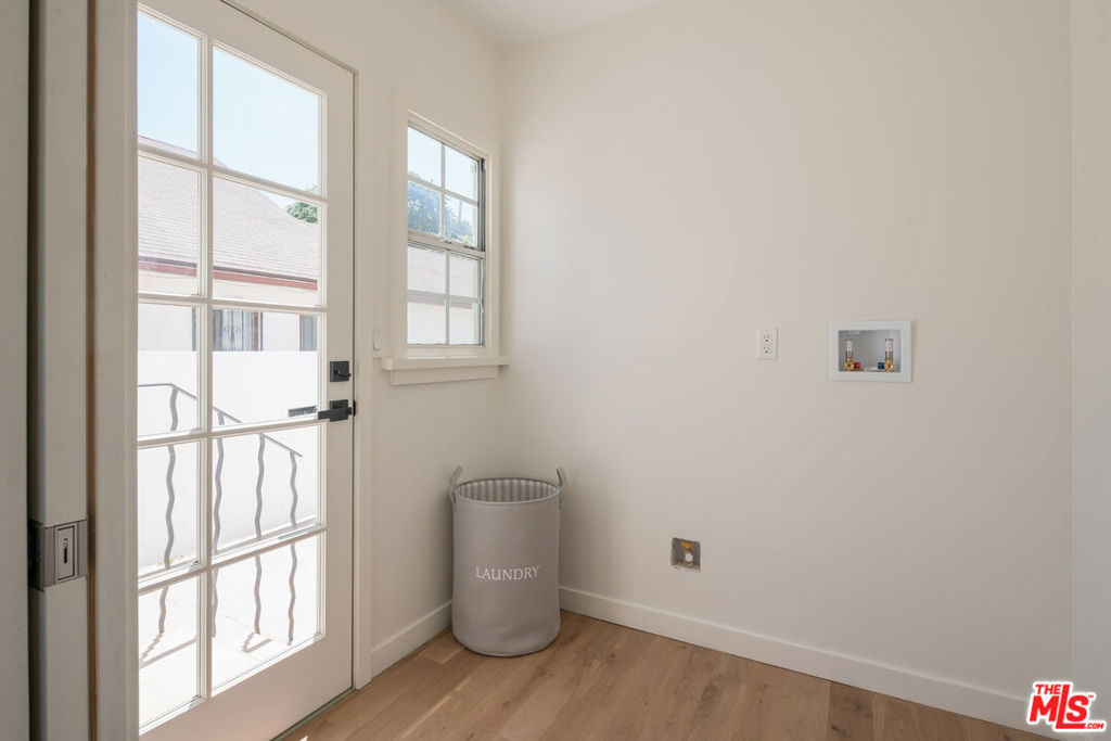 1826 W 78th Street Property Photo 20