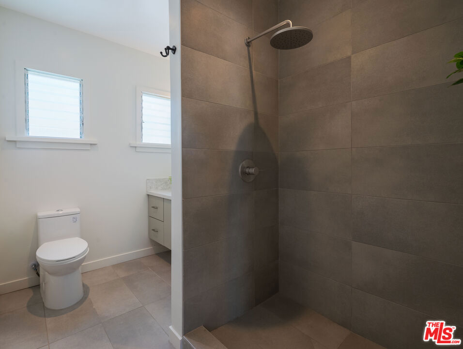 1826 W 78th Street Property Photo 22