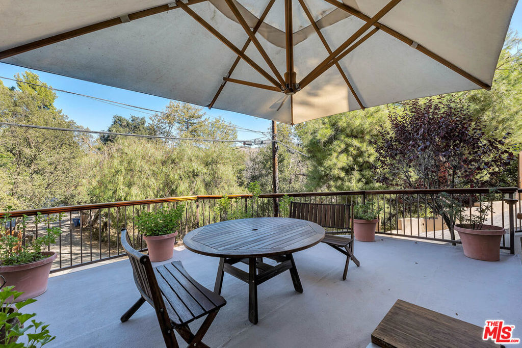 21832 Canon Drive Property Photo 5