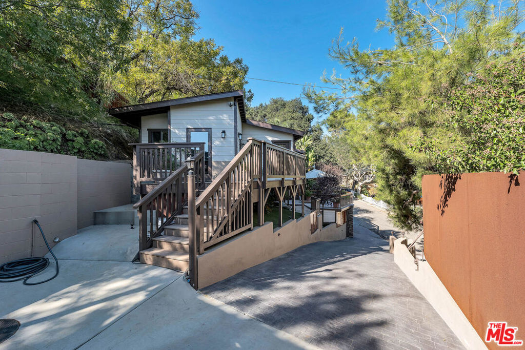 21832 Canon Drive Property Photo 14