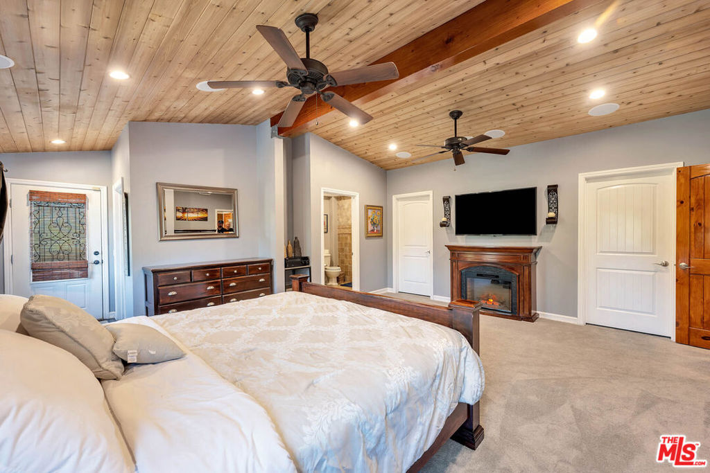 21832 Canon Drive Property Photo 43
