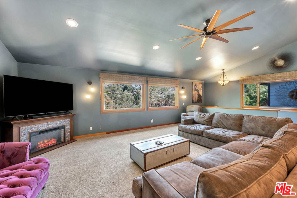 21832 Canon Drive Property Photo 47