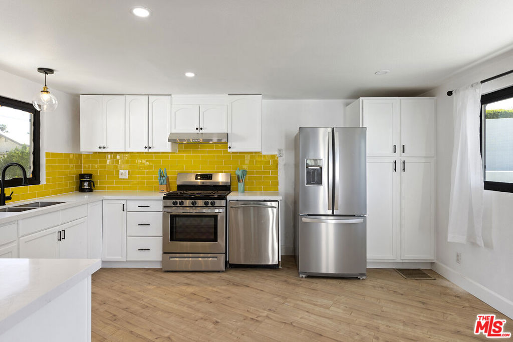 25622533 Property Photo 8