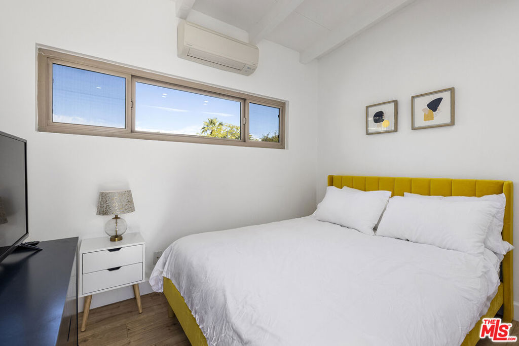 25622533 Property Photo 18
