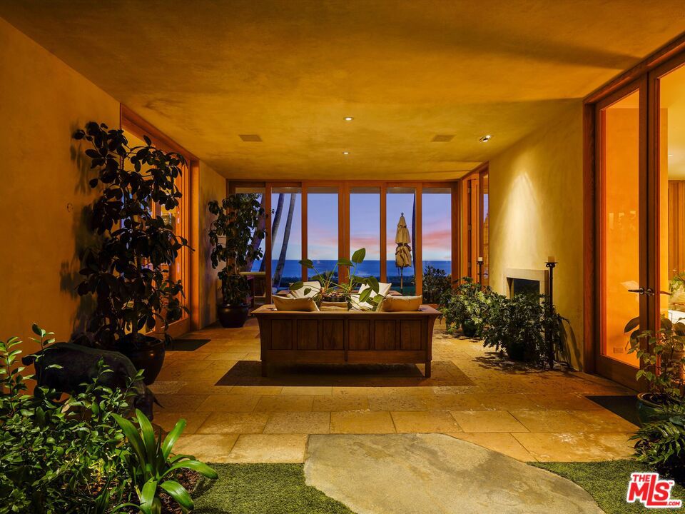 31280 Broad Beach Road Property Photo 19