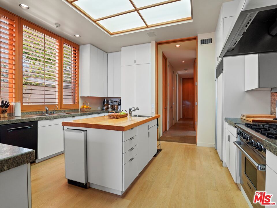 31280 Broad Beach Road Property Photo 24