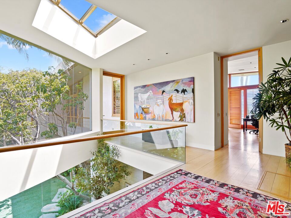 31280 Broad Beach Road Property Photo 25