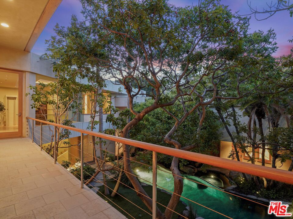 31280 Broad Beach Road Property Photo 33