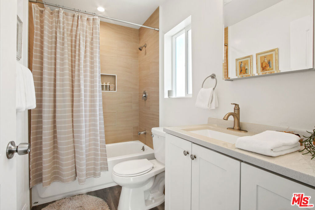 6438 Rhea Avenue Property Photo 9