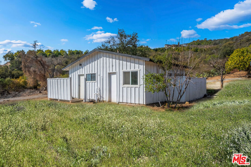 41322 De Luz Road 15 Property Photo 2