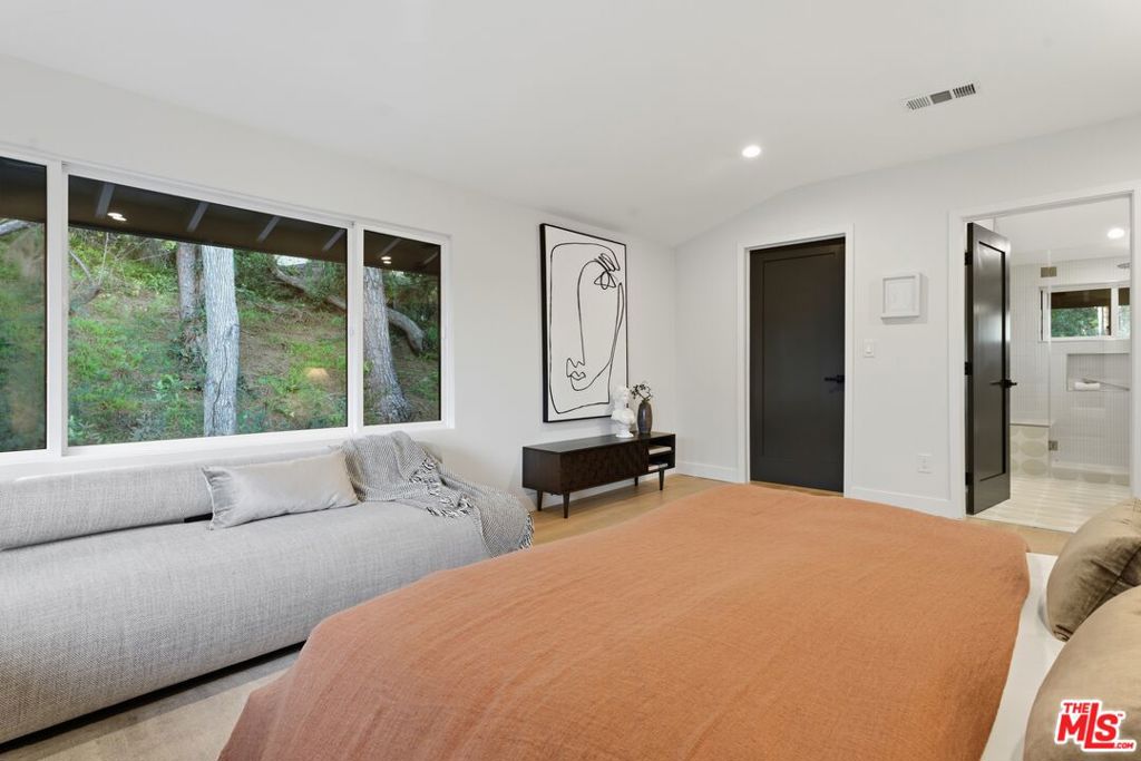 16708 Chaplin Avenue Property Photo 32