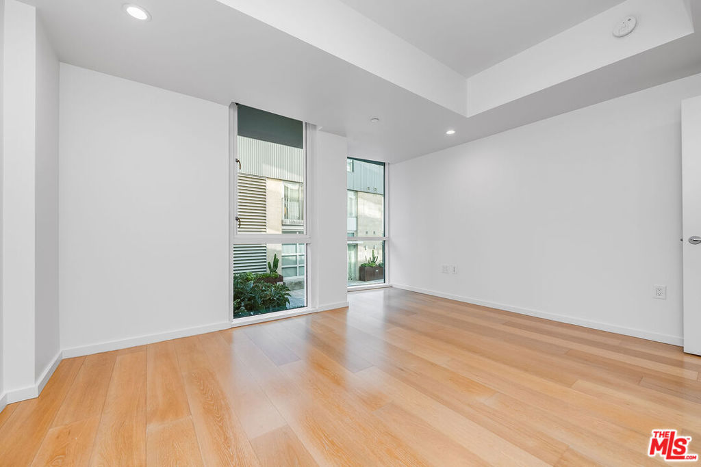 1705 Ocean Ave #107 Property Photo 58