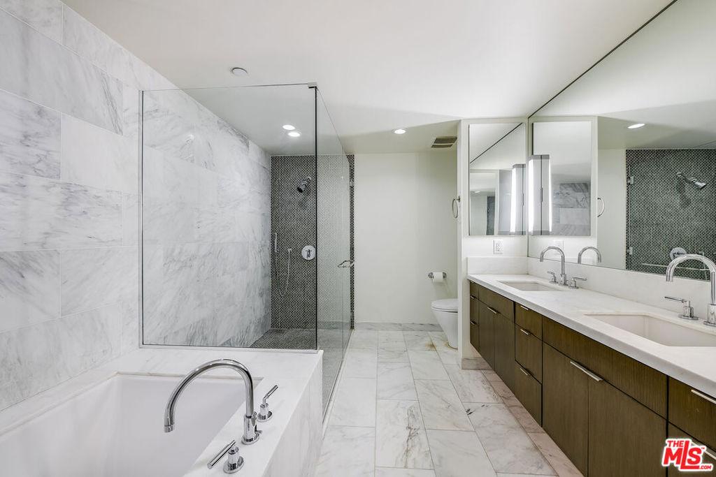 1705 Ocean Ave #107 Property Photo 63