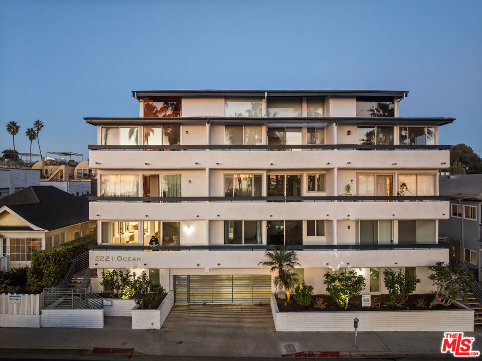 2221 Ocean Avenue 101 Property Photo 2