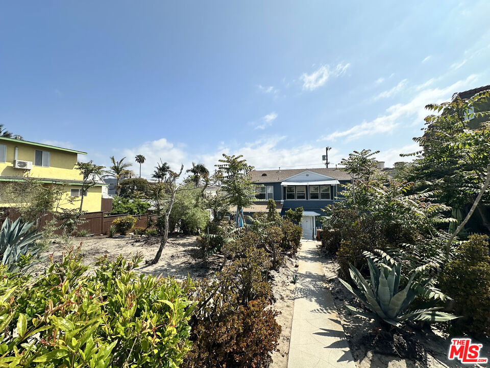 2712 Pacific Avenue Property Photo 10