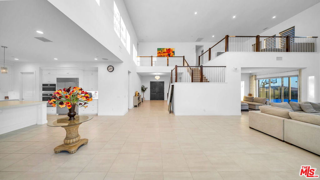 12553 N Ridgeline Road Property Photo 17