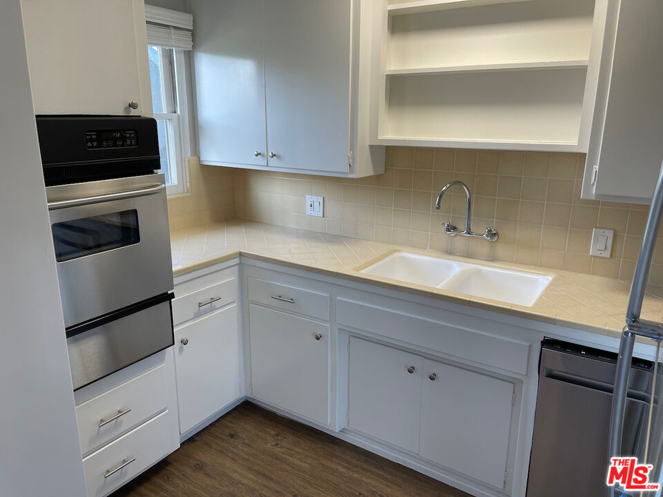 137 N Myrtle Avenue Property Photo 18