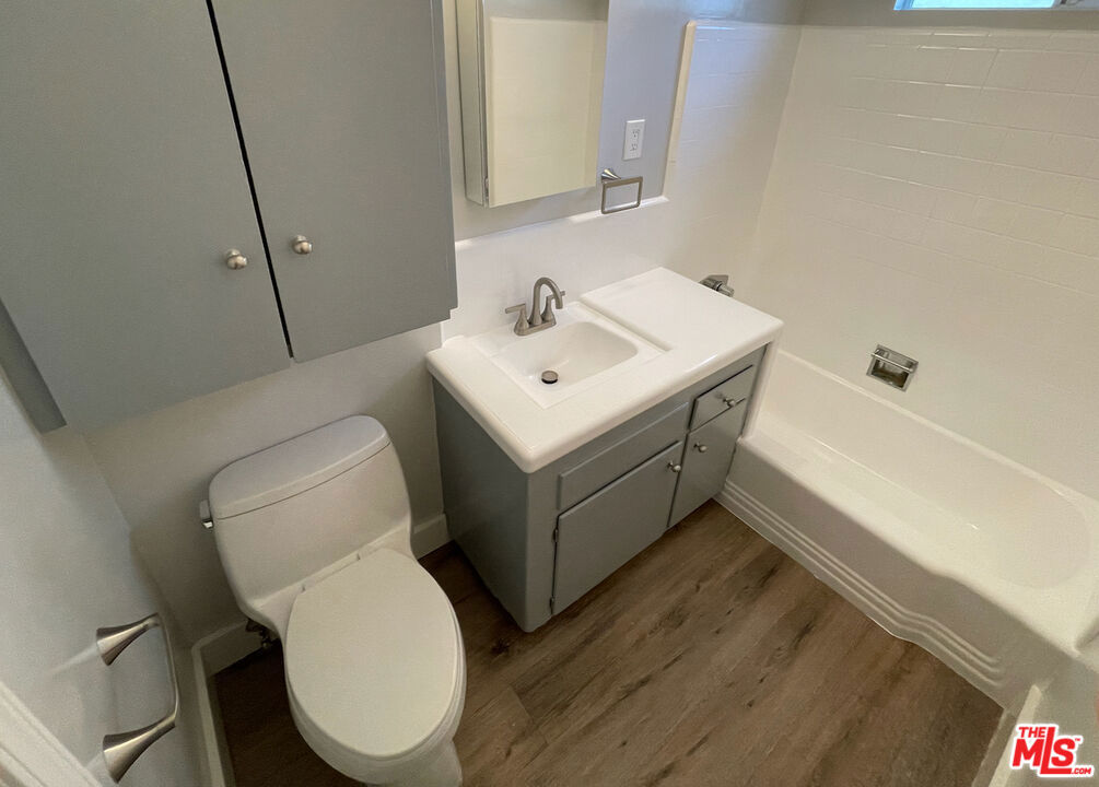 137 N Myrtle Avenue Property Photo 21