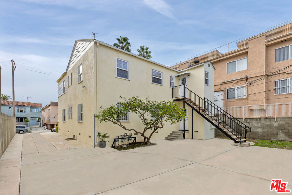 8521 Saturn Street Property Photo 17