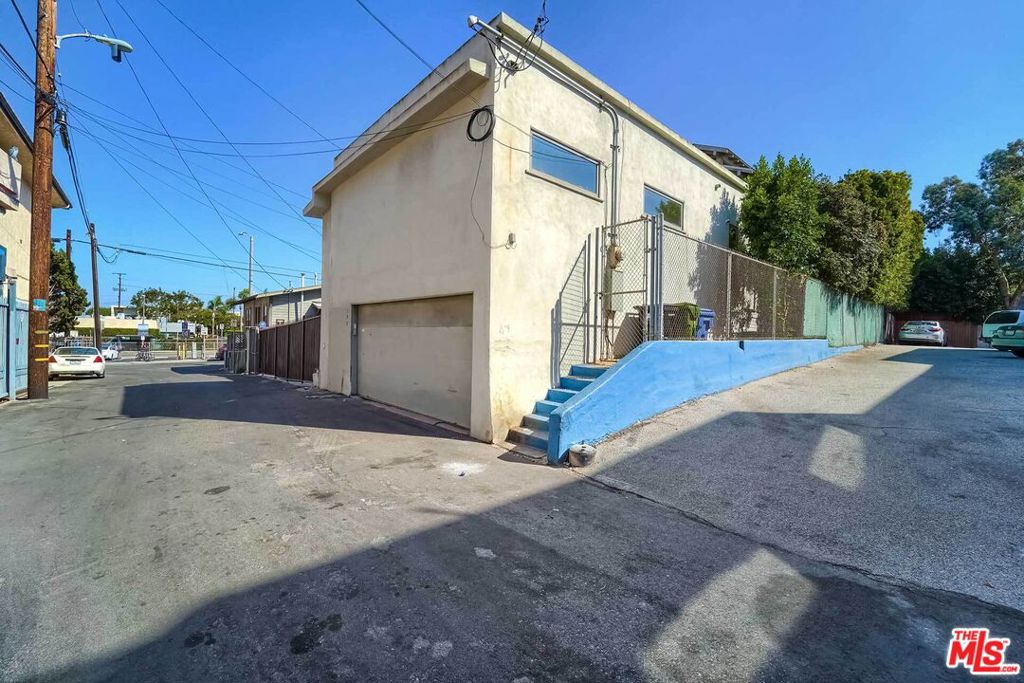 109 Dudley Avenue Property Photo 4