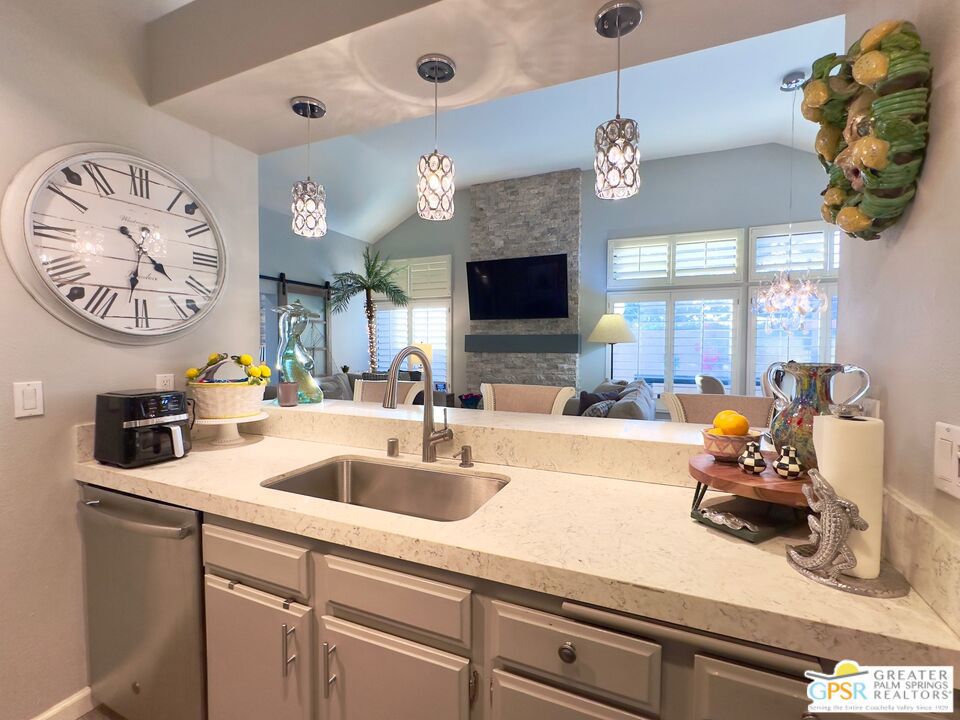 1 Verde Way Property Photo 8