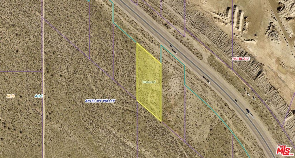 6298 Pearblossom Highway Property Photo 2