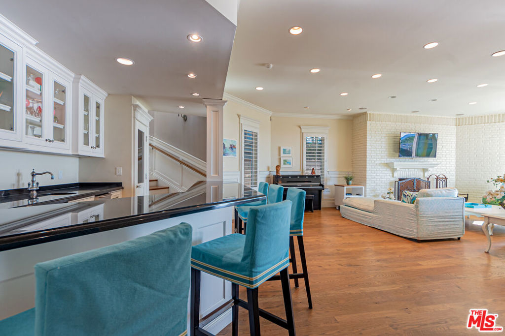 30760 Broad Beach Road Property Photo 18