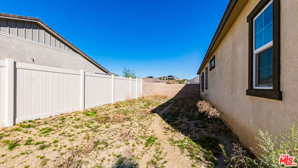 22849 Salvation Way Property Photo 28