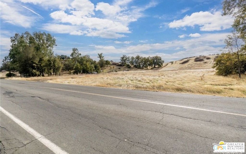 17315 Rancho Tehama Road Property Photo 6