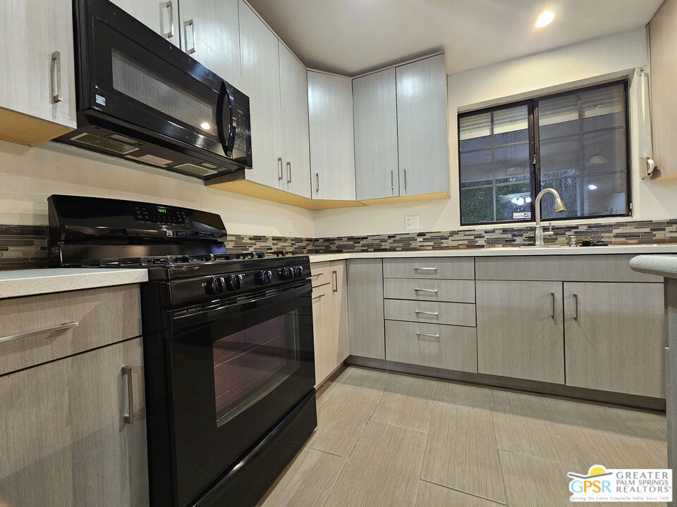 68250 Durango Road Property Photo 7