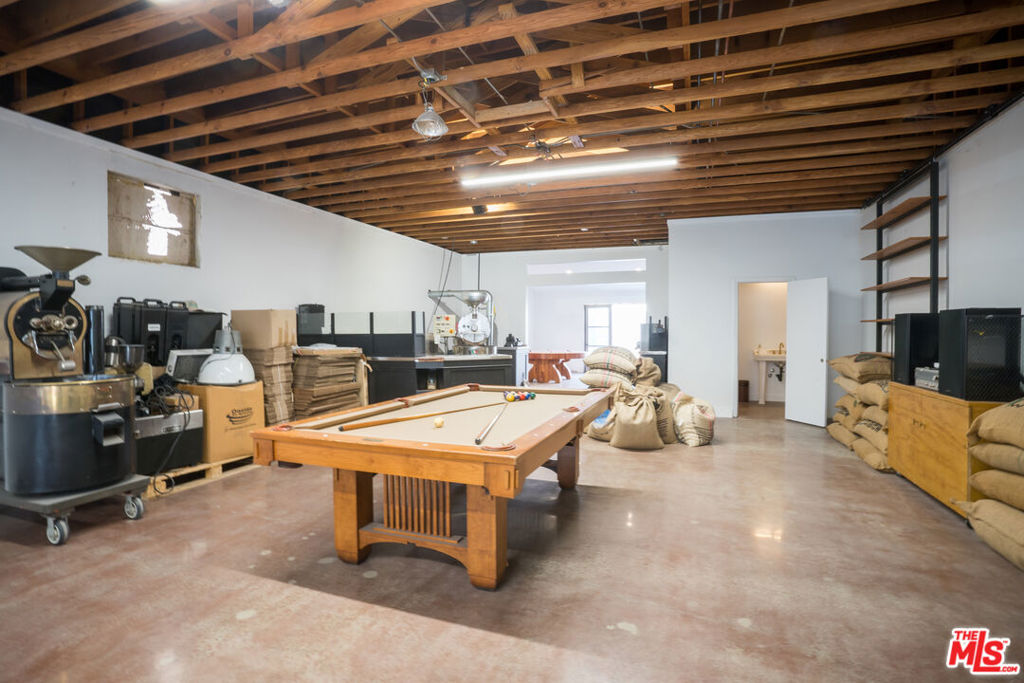 1529 W Pacific Coast Highway Property Photo 8