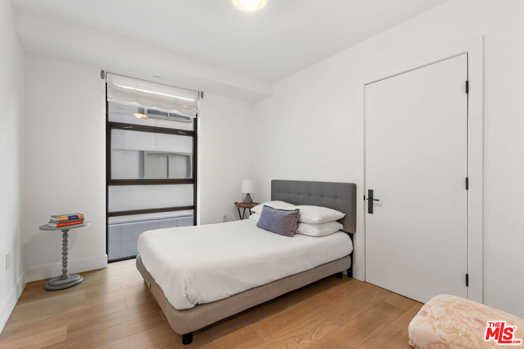 10777 Wilshire Boulevard 201 Property Photo 8